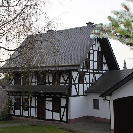 Romantisches Fachwerkhaus Zwischen Rhein Und Mosel *