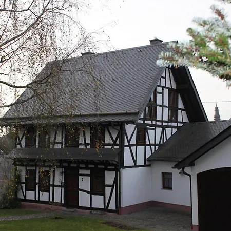 Romantisches Fachwerkhaus Zwischen Rhein Und Mosel * Beltheim