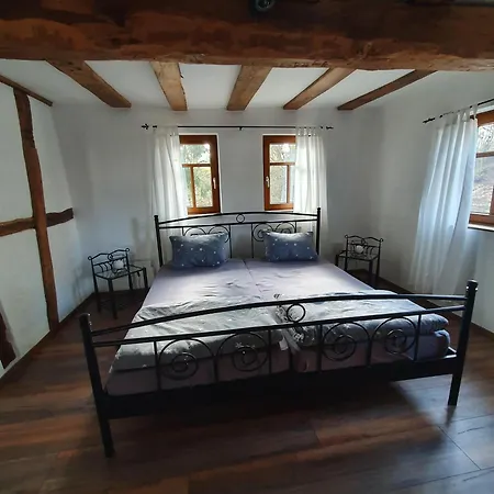 펜션 Romantisches Fachwerkhaus Zwischen Rhein Und Mosel